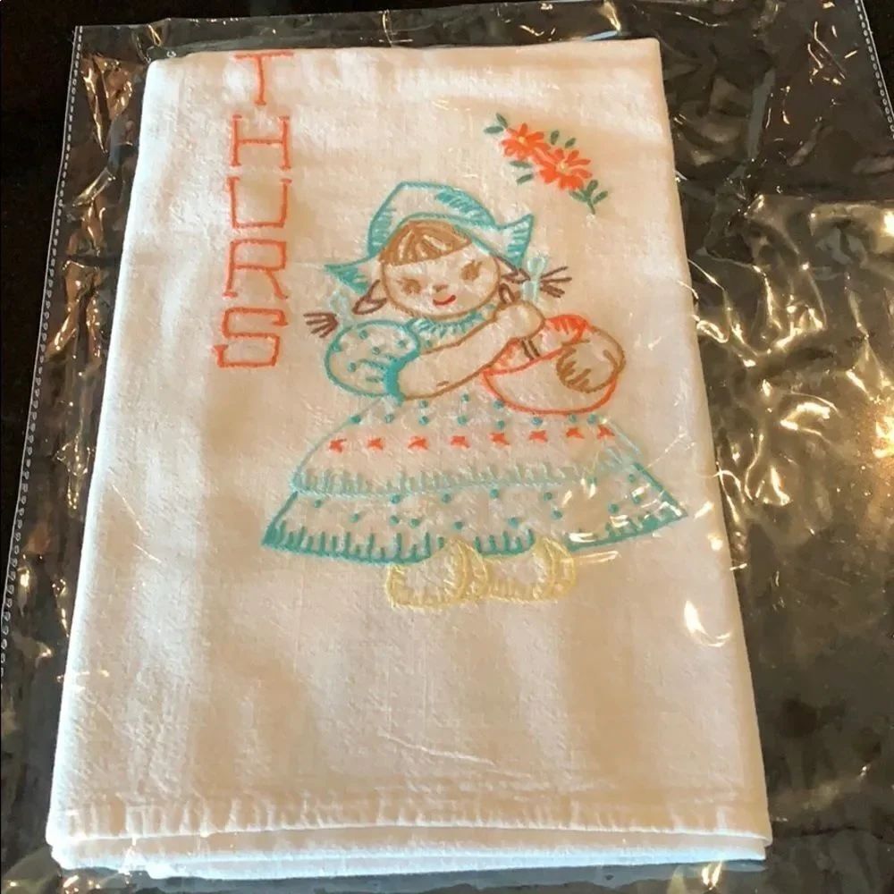 Vintage Hand Embroidered Tea Towel